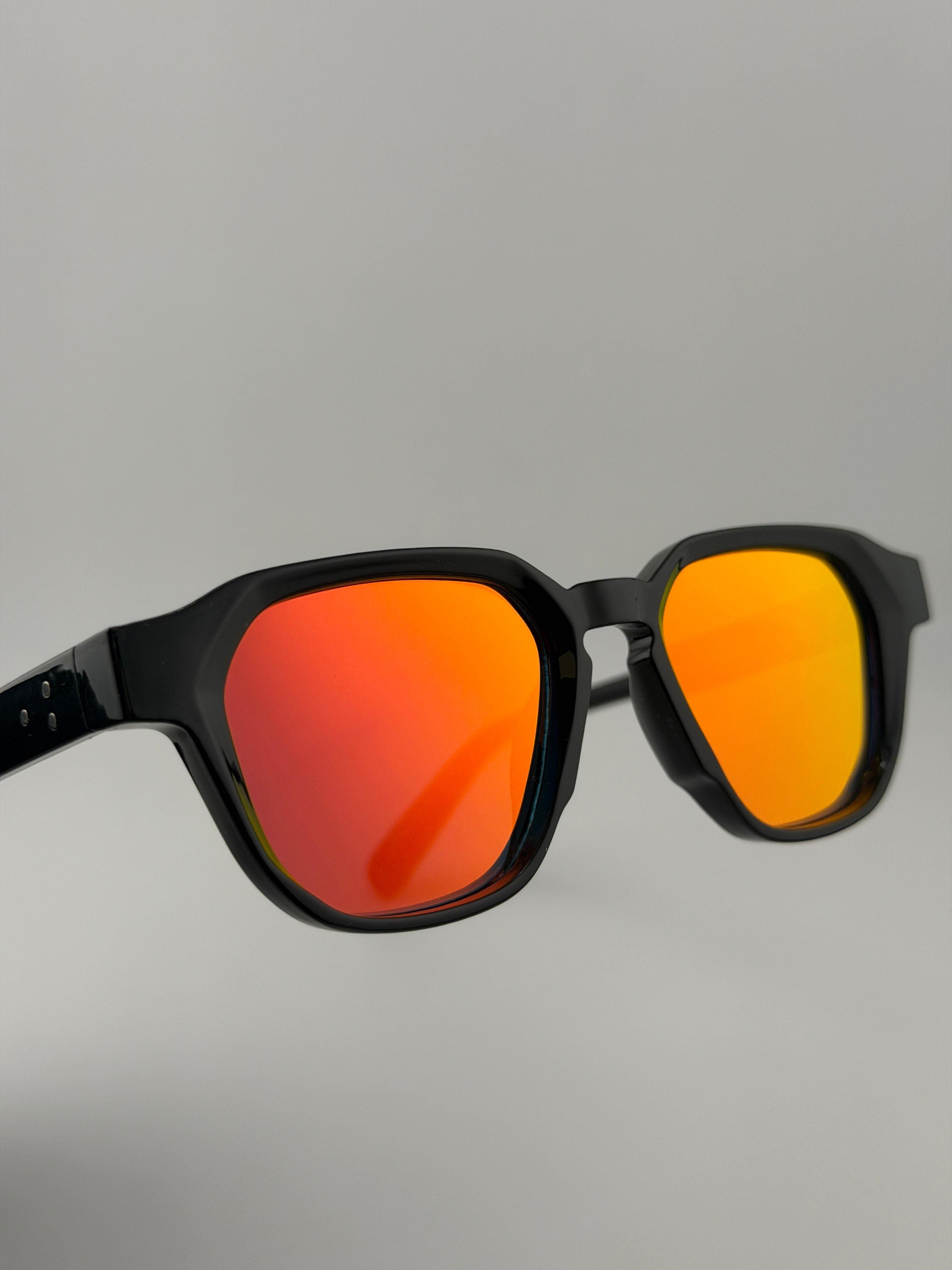 Prado black orange