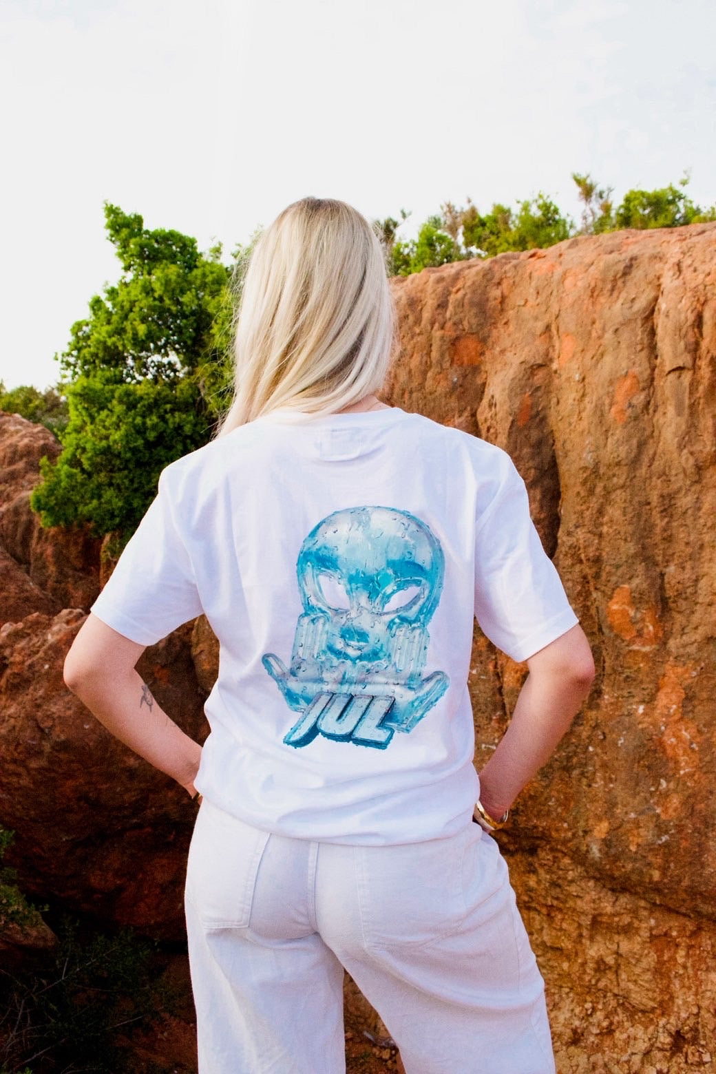 T shirt ovni bleu
