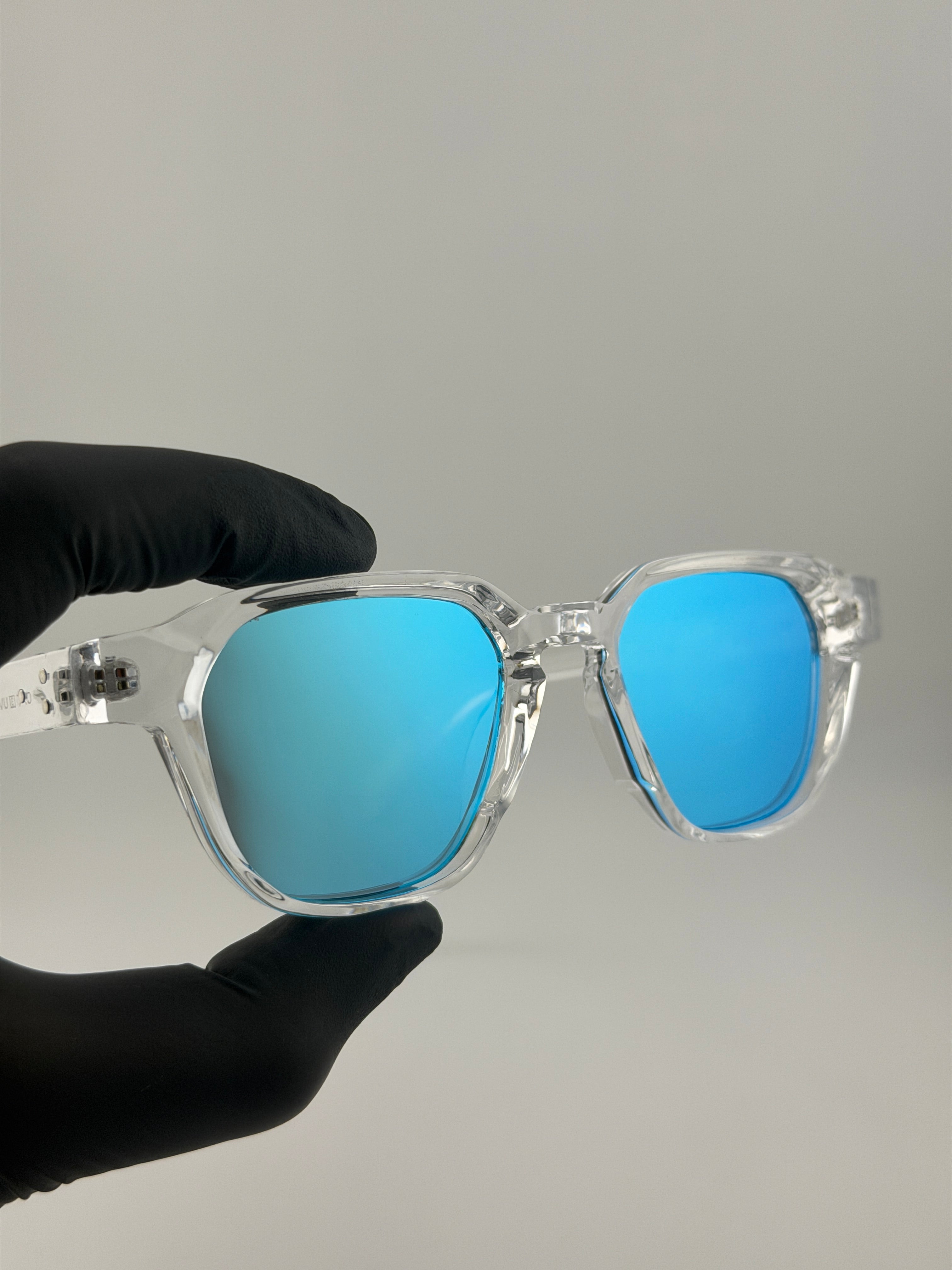 Prado miroir bleu