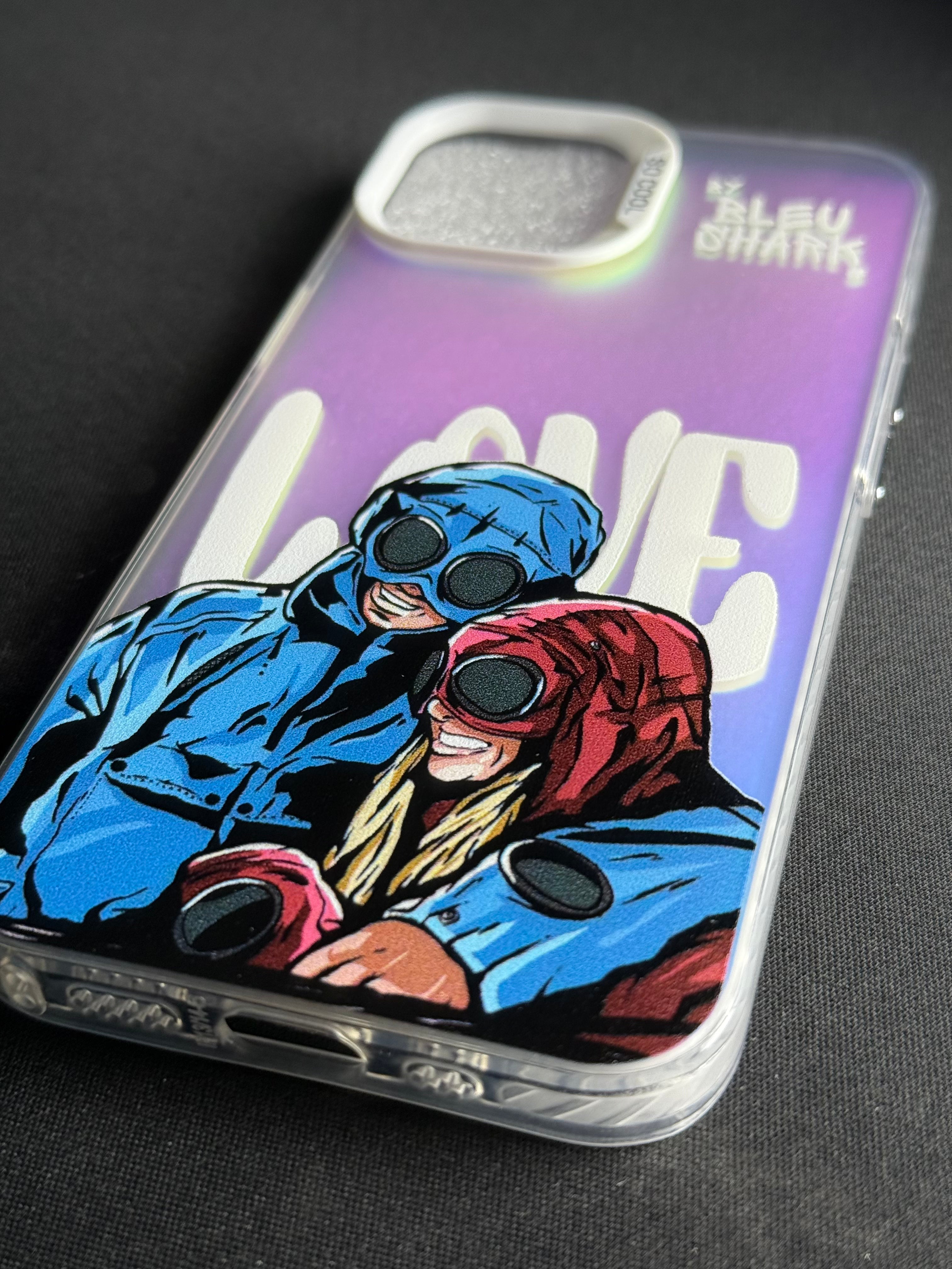 Coque love multicolore blonde