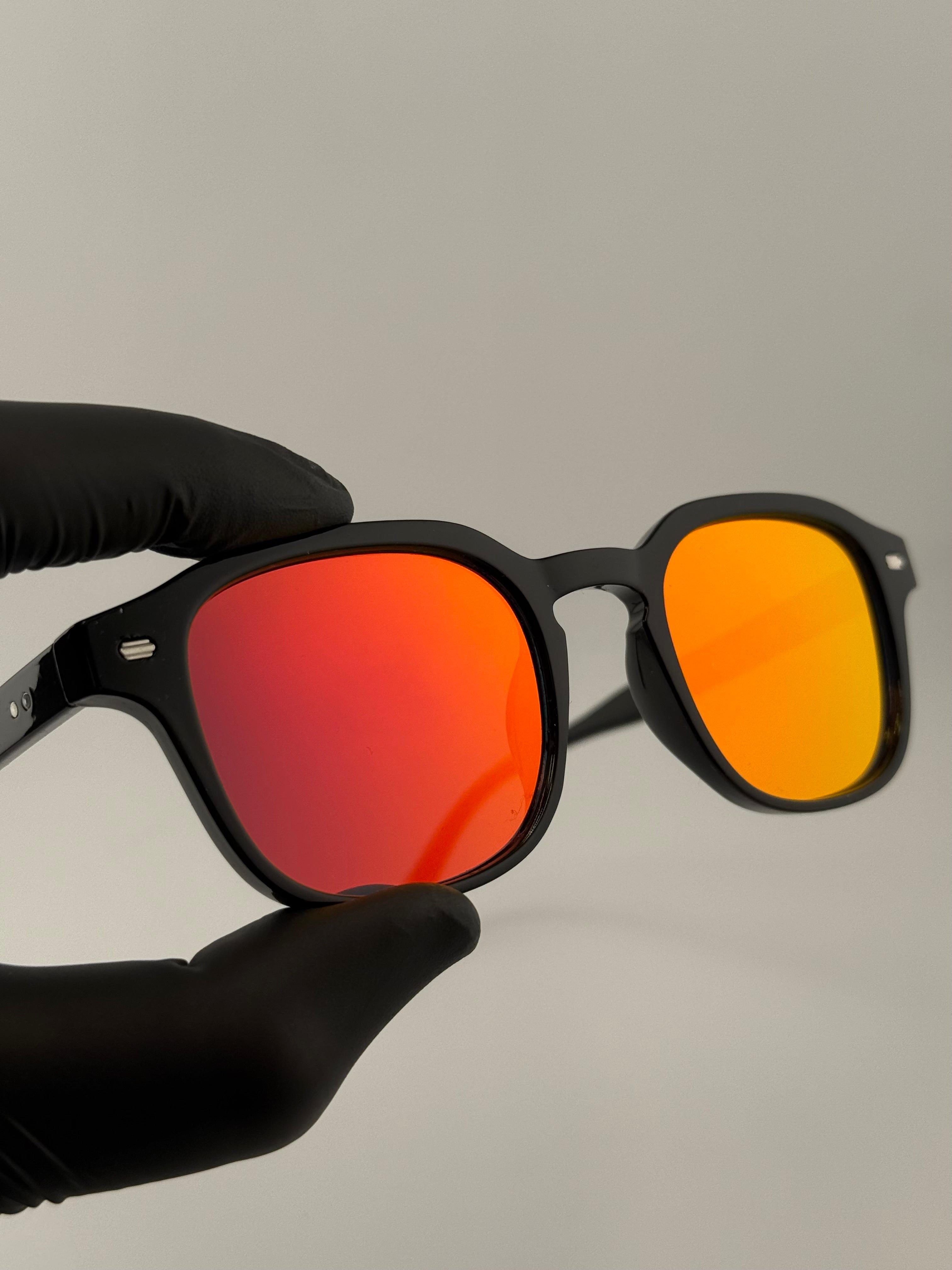 Sormiou black  miroir orange
