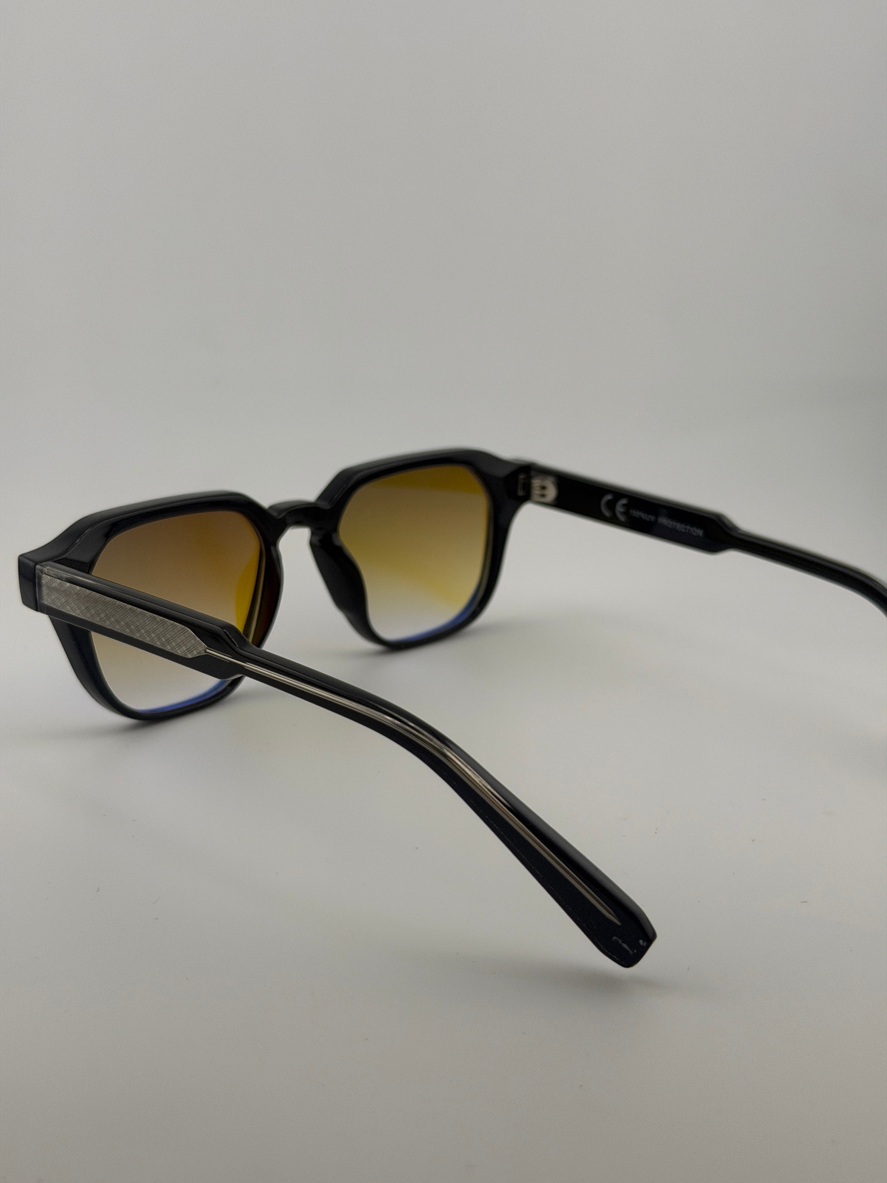 Prado noir reflet vert bleu