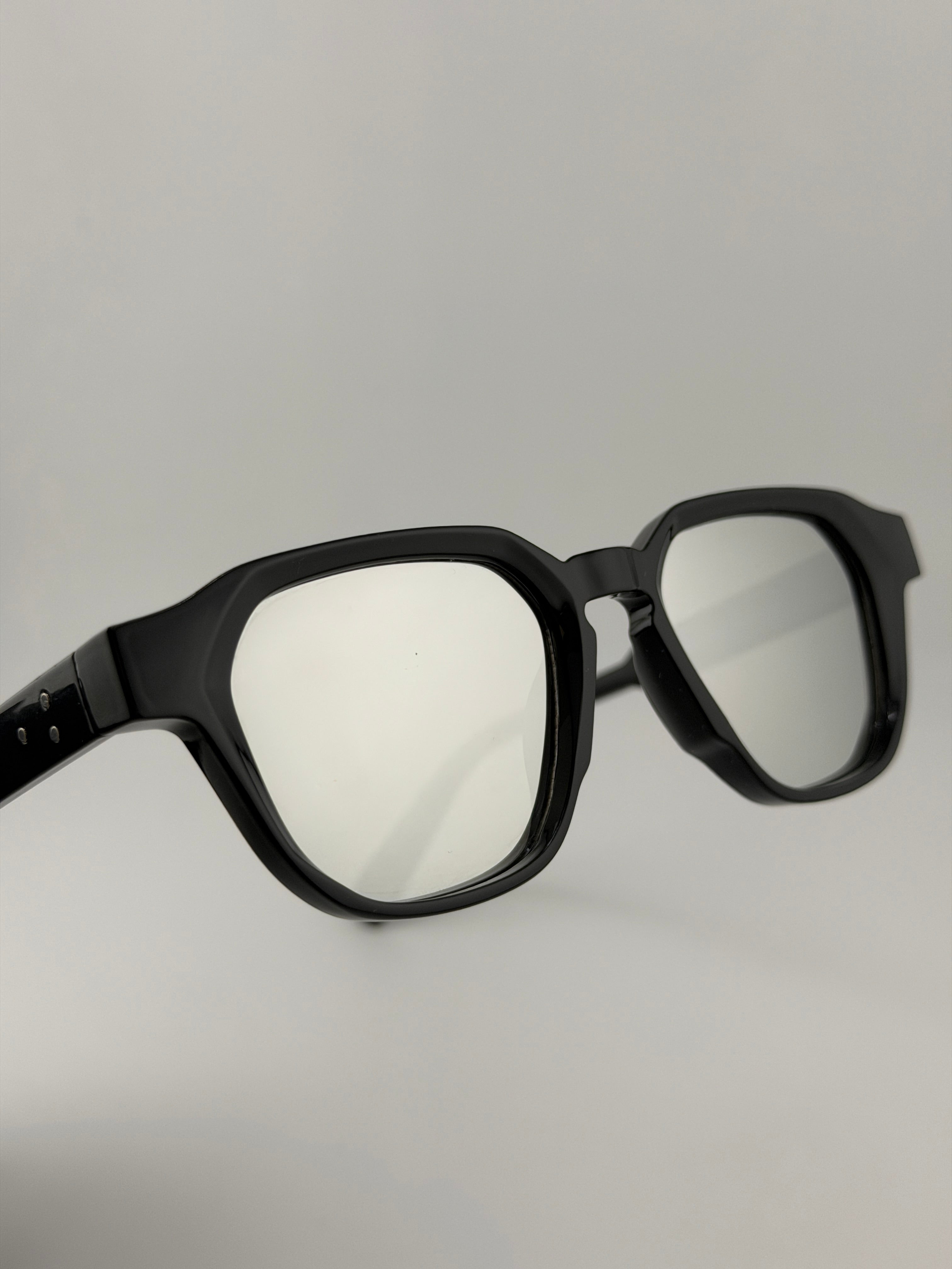 Prado black grey