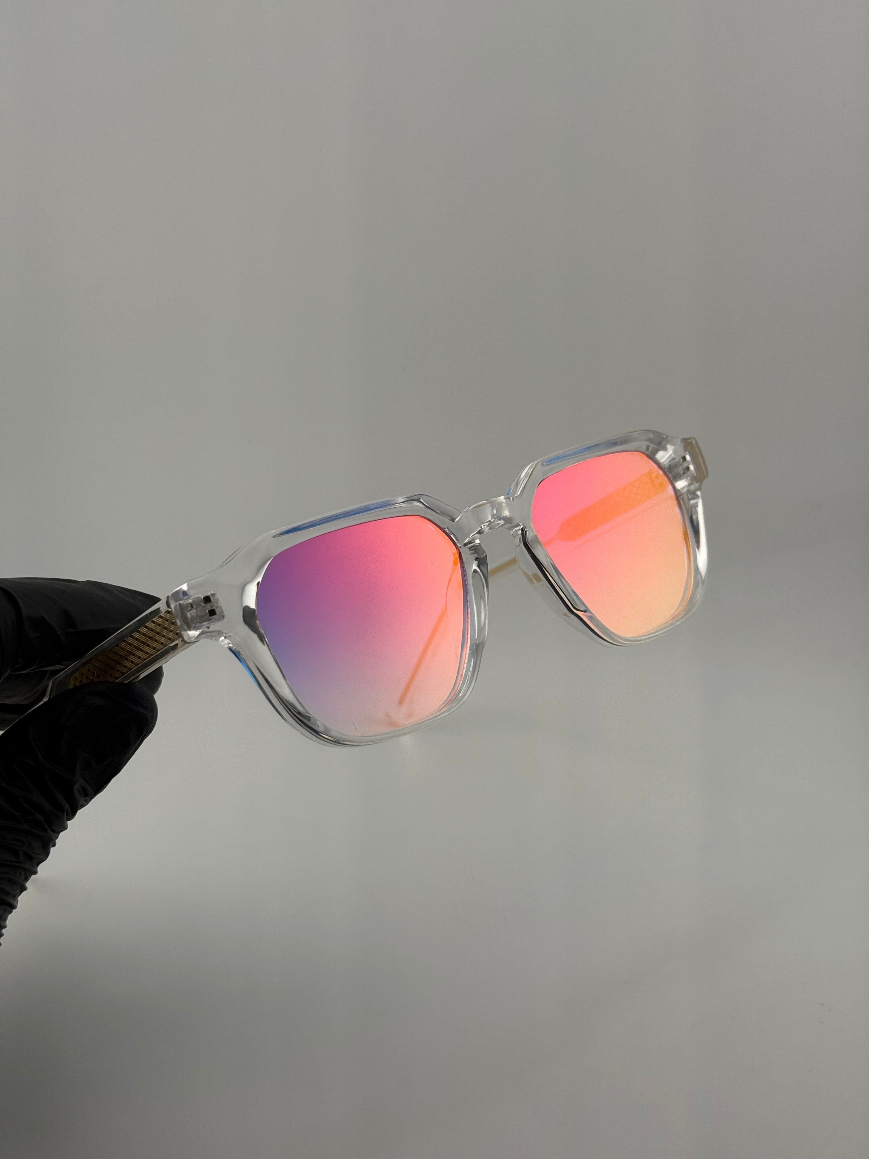 Prado Oled Crystal