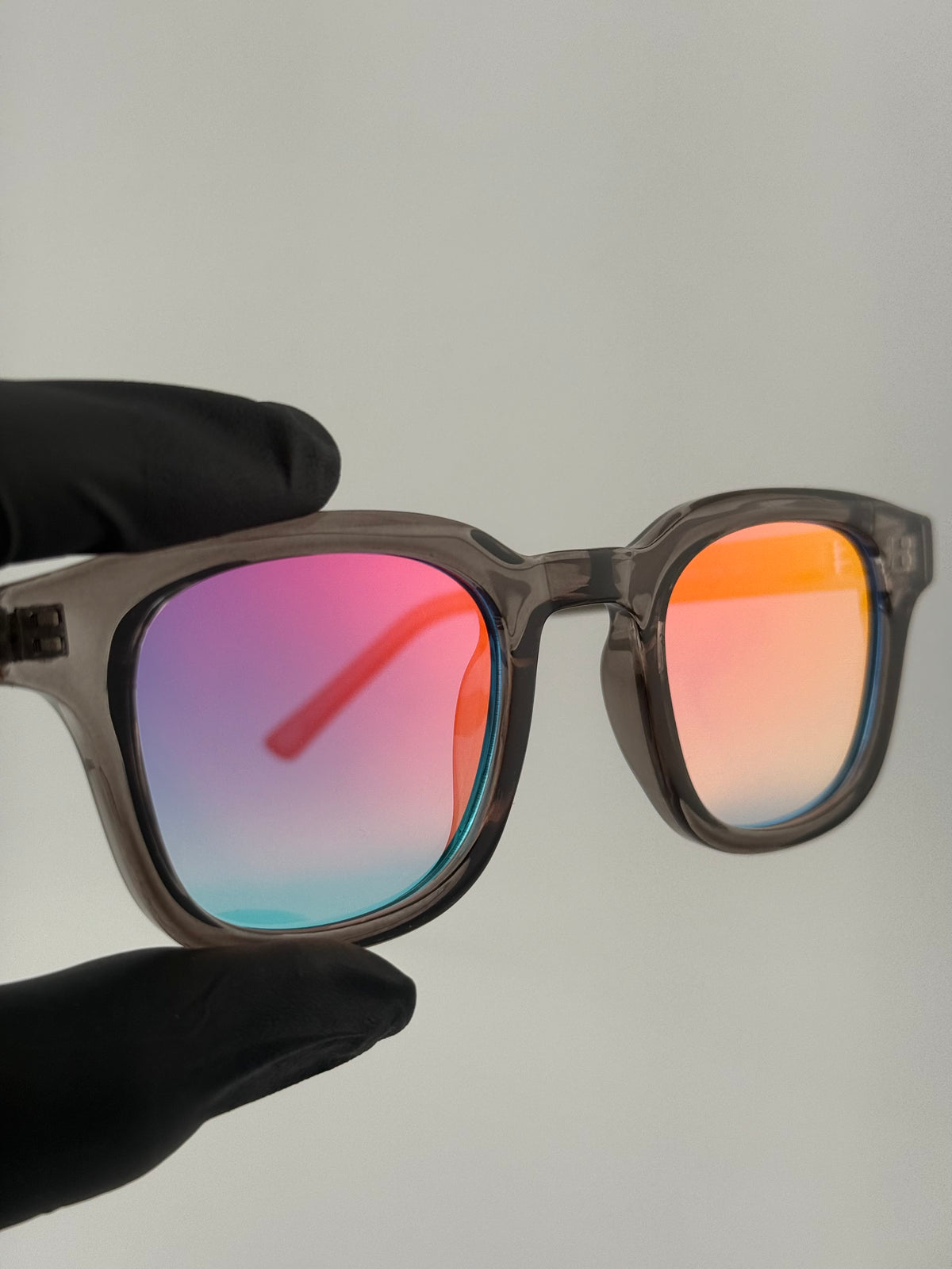 Lavava · Grey Oled