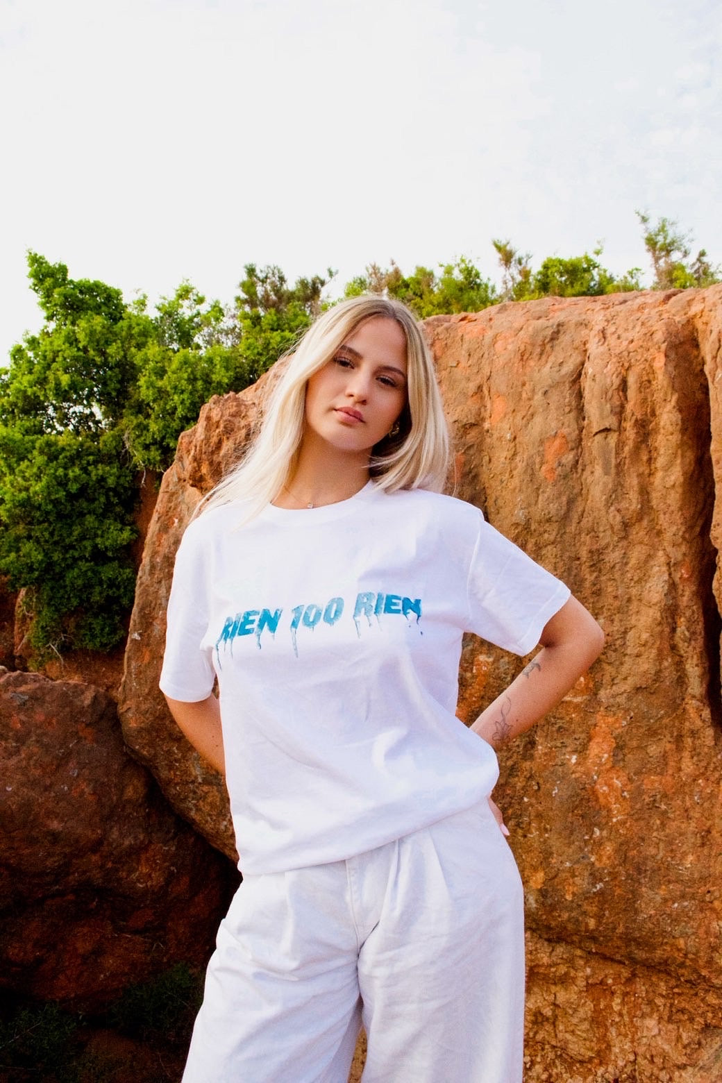 T shirt ovni bleu