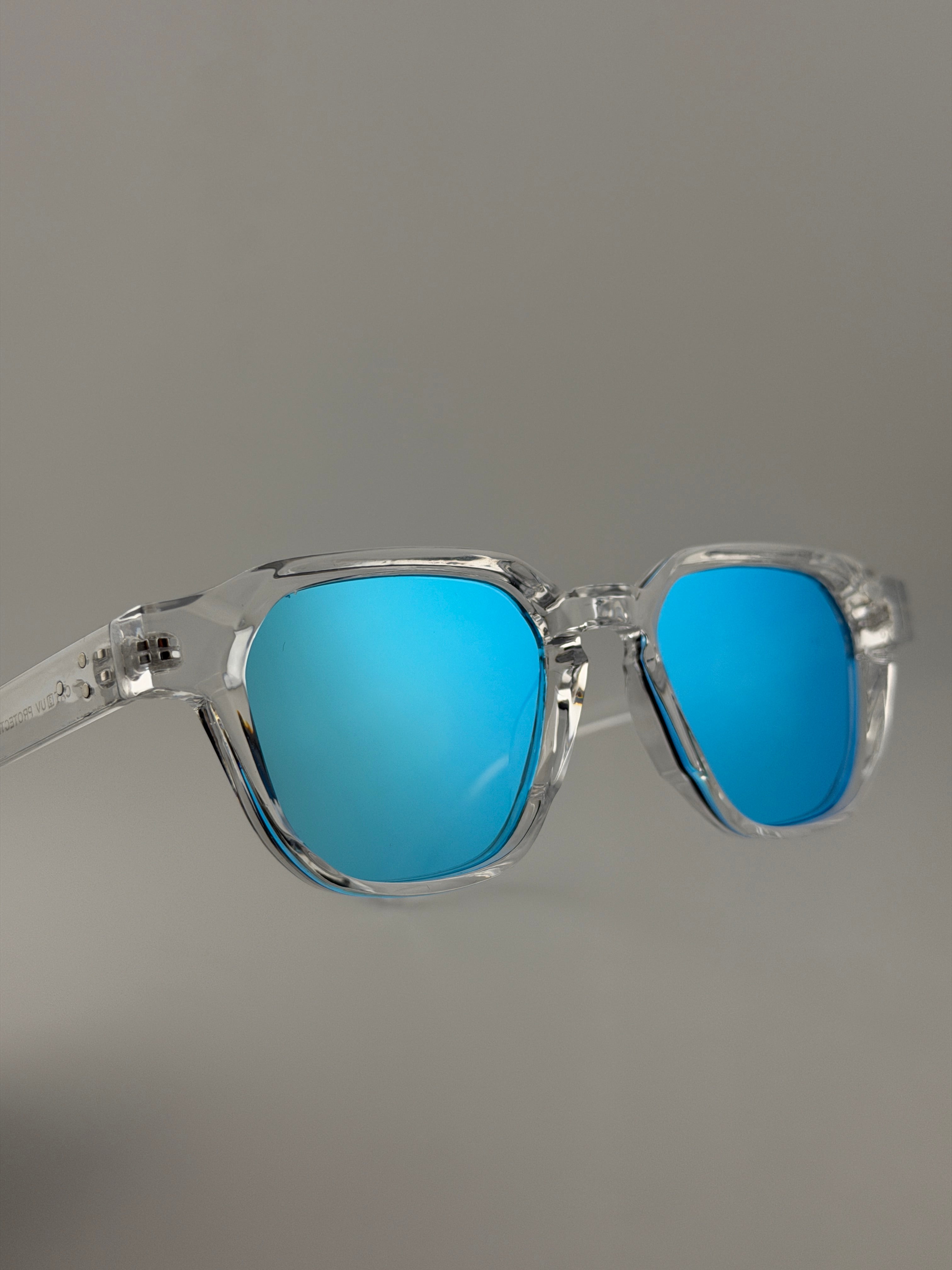 Prado miroir bleu