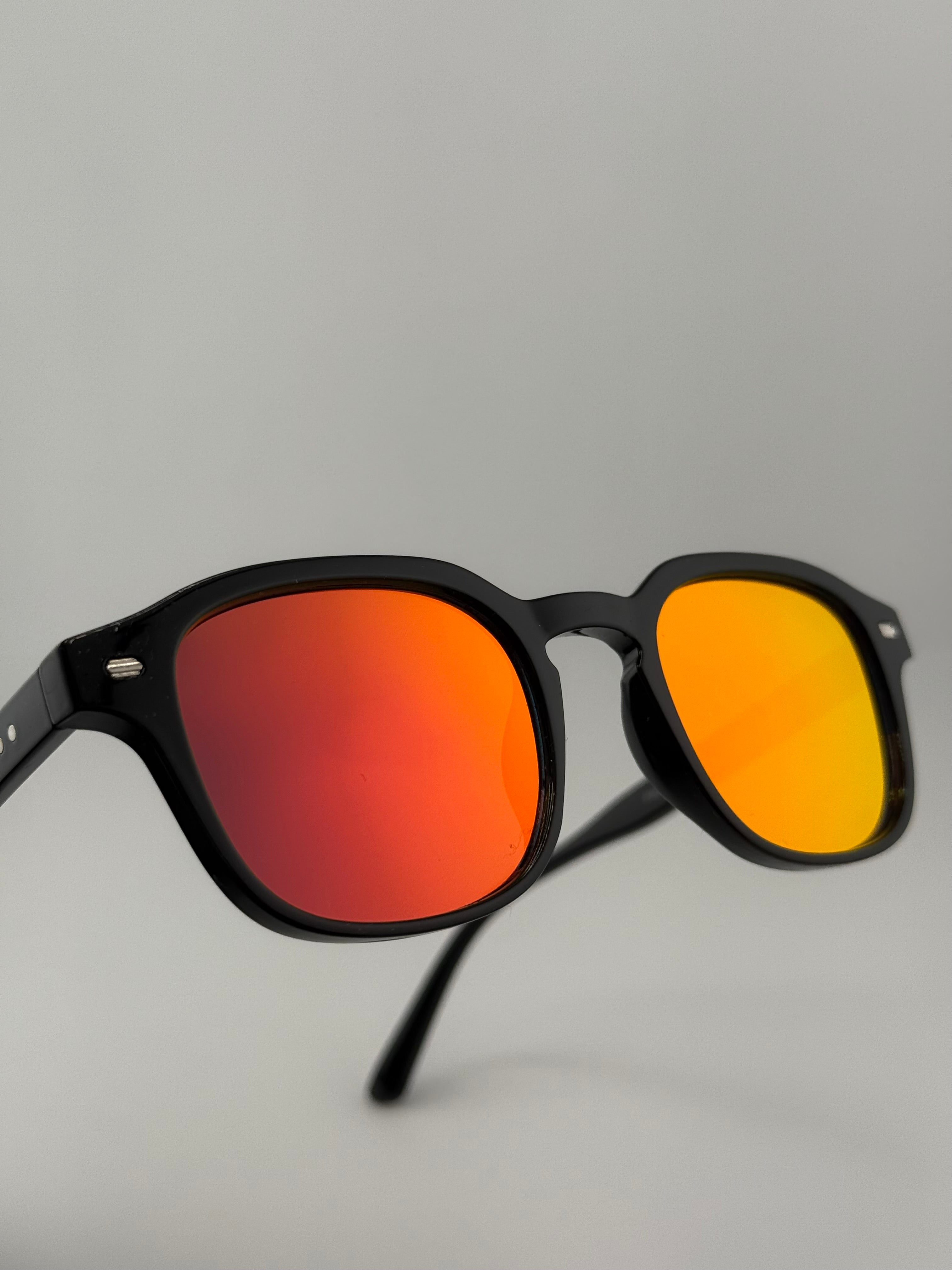Sormiou black  miroir orange