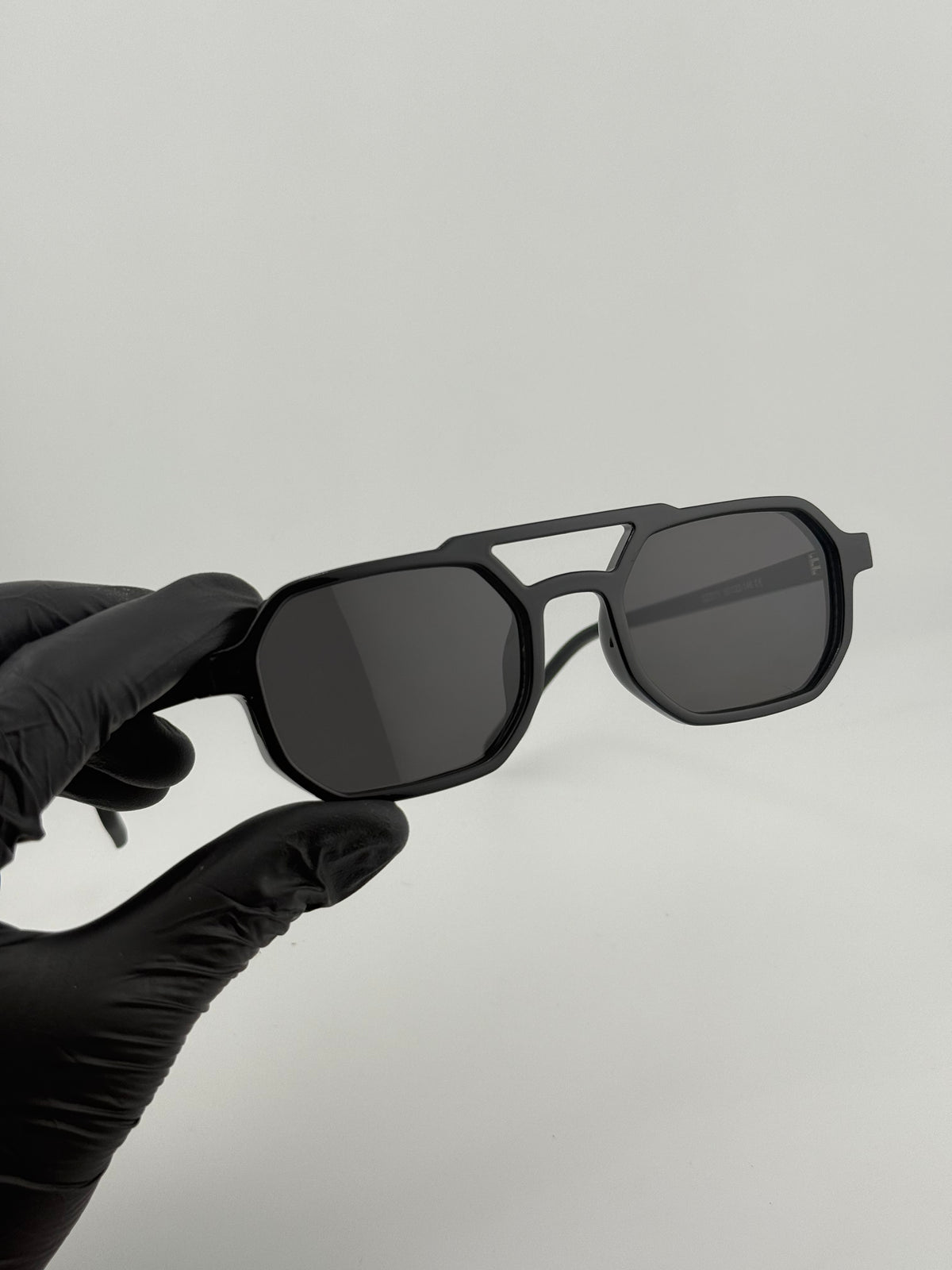 Phuket · Black