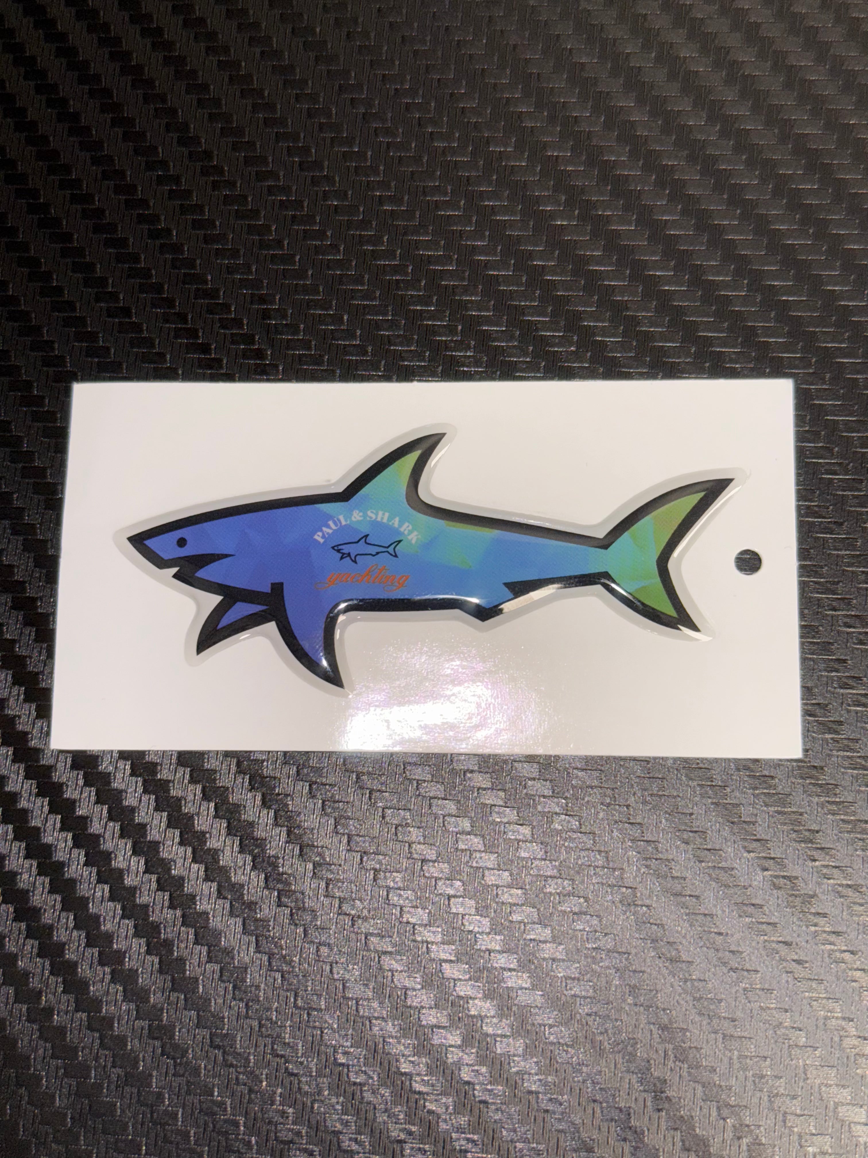 Shark multicolore 1